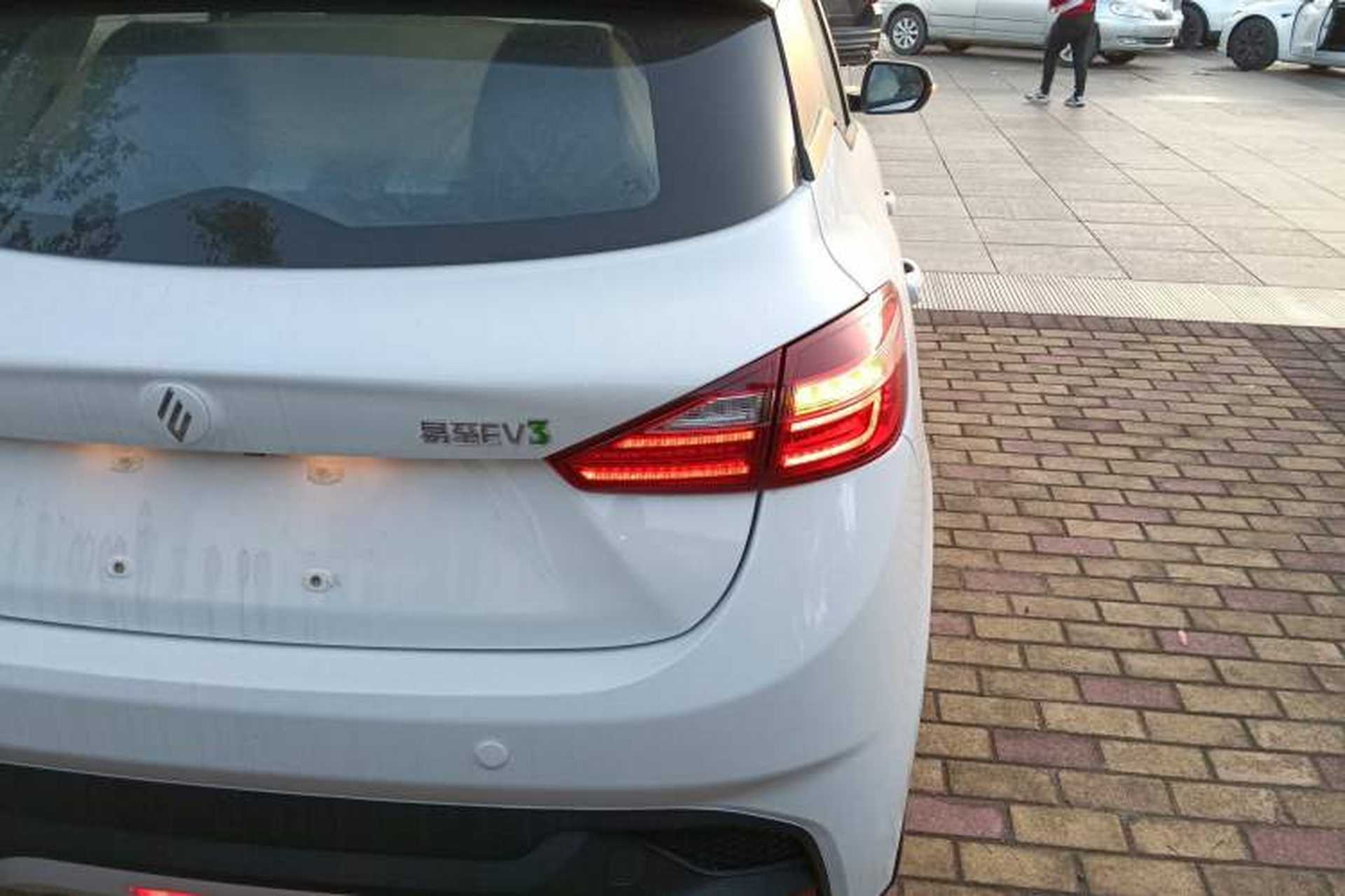 Used JMEV Ezi EV3 2025 Plus 330KM Comfort Version Exterior 6