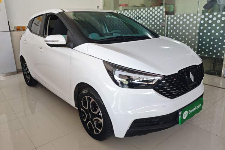 Used JMEV Ezi EV3 2025 Plus 330KM Luxury Version Front Right 45 Deg