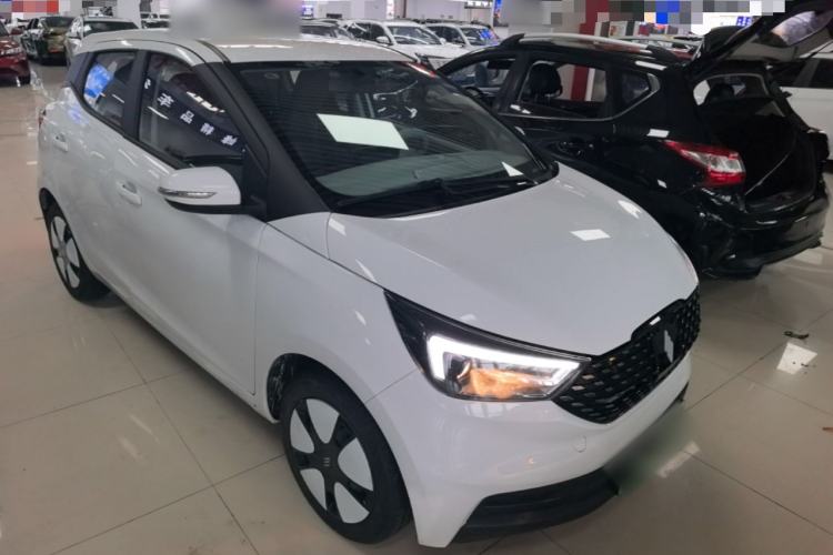 Used JMEV Ezi EV3 2025 Plus 330KM Comfort Version Front Right 45 Deg