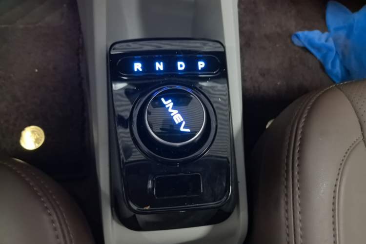 Used JMEV Ezi EV3 2025 Plus 330KM Comfort Version Gear Lever