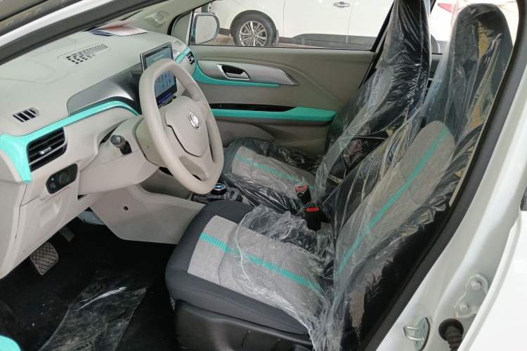 Used JMEV Ezi EV3 2025 Plus 330KM Comfort Version Left Front Seat