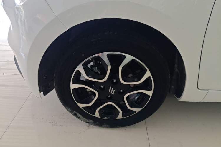 Used JMEV Ezi EV3 2025 Plus 330KM Luxury Version Left Front Wheel Hub