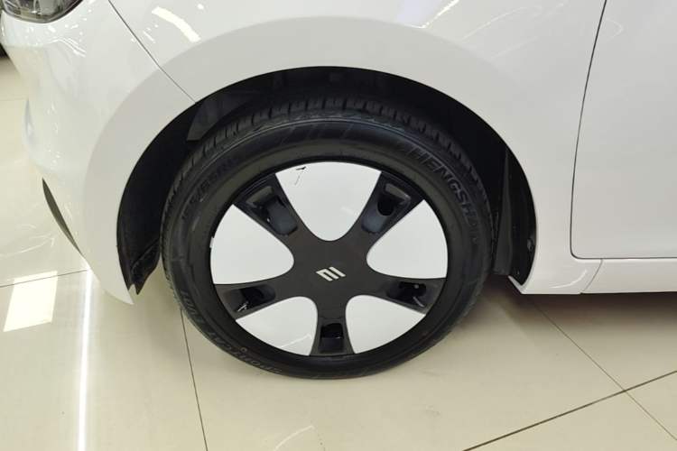 Used JMEV Ezi EV3 2025 Plus 330KM Comfort Version Left Front Wheel Hub