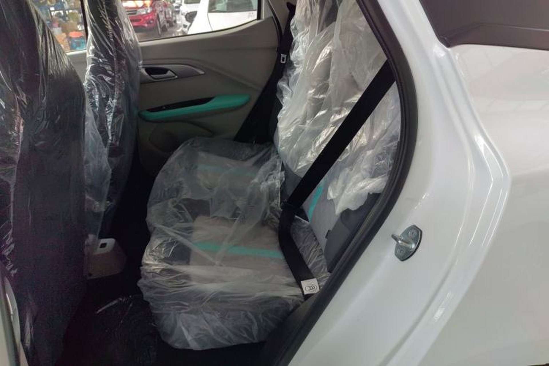 Used JMEV Ezi EV3 2025 Plus 330KM Luxury Version Left Rear Seat