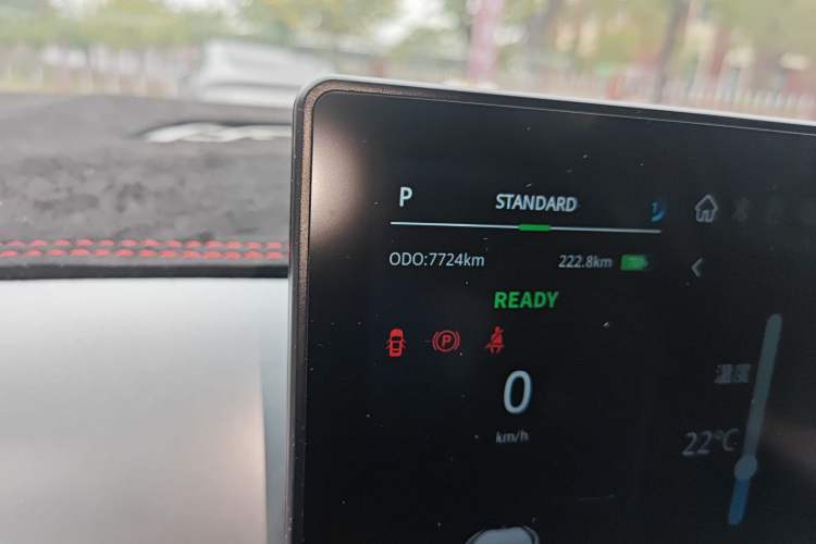 Used JMEV Ezi EV3 2025 Plus 330KM Comfort Version Odometer Close Up
