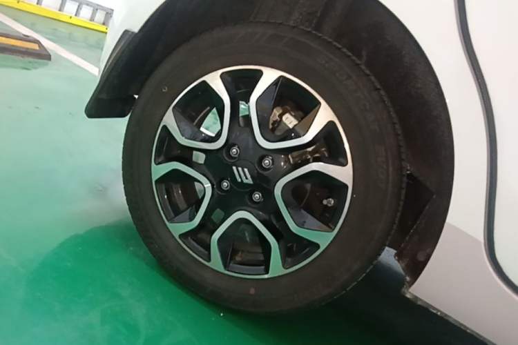 Used JMEV Ezi EV3 2025 Plus 330KM Luxury Version Right Rear Wheel Hub