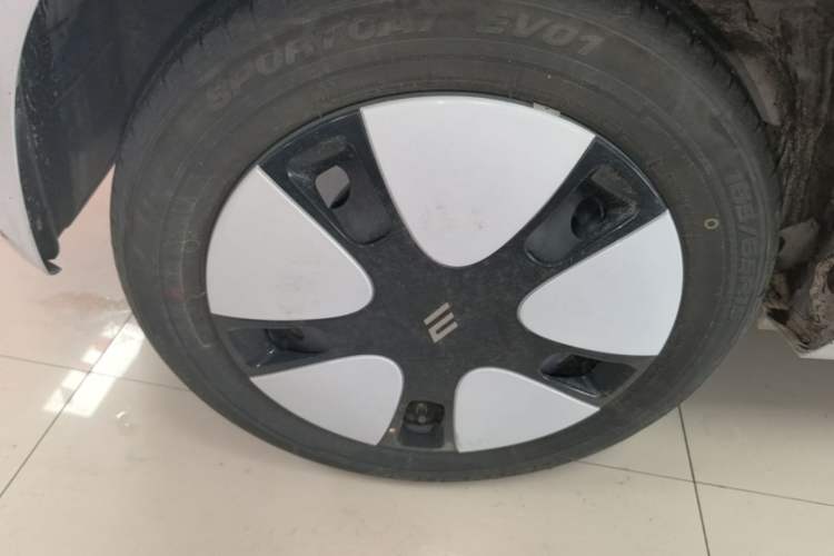 Used JMEV Ezi EV3 2025 Plus 330KM Comfort Version Right Rear Wheel Hub