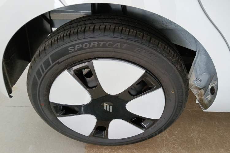 Used JMEV Ezi EV3 2025 Plus 330KM Comfort Version Right Rear Wheel Hub