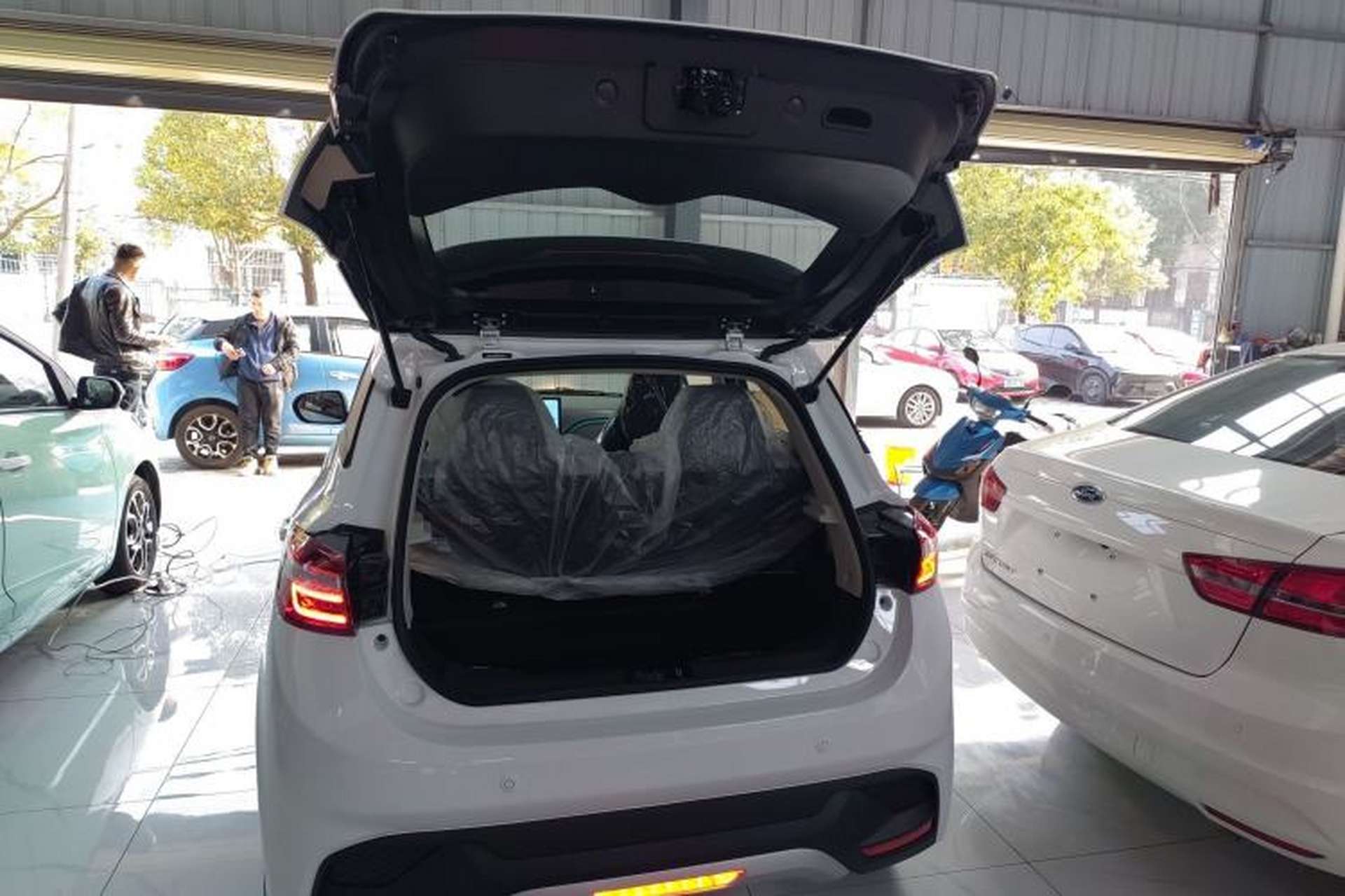 Used JMEV Ezi EV3 2025 Plus 330KM Luxury Version Trunk