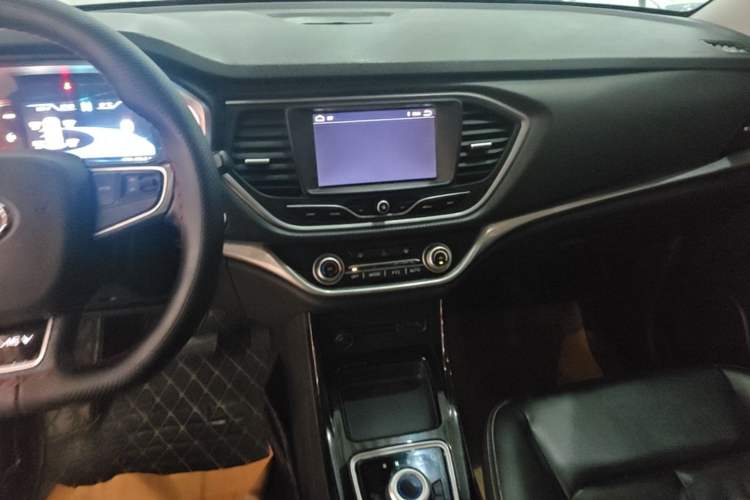 Used JMEV Ezi EX5 2018 Joyful Edition Audio And AC Panel
