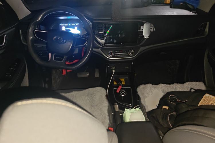 Used JMEV Ezi EX5 2018 Comfort Edition Center Console
