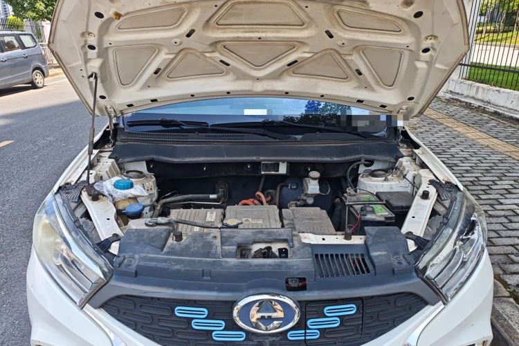 Used JMEV Ezi EX5 2018 Comfort Edition Engine Bay