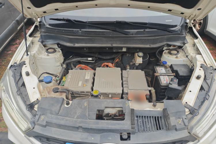 Used JMEV Ezi EX5 2018 Comfort Edition Engine Bay