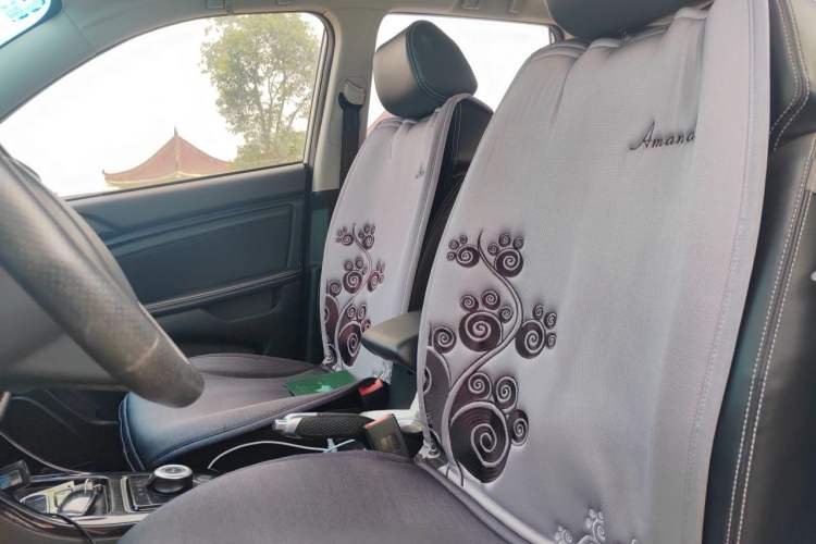 Used JMEV Ezi EX5  Left Front Seat