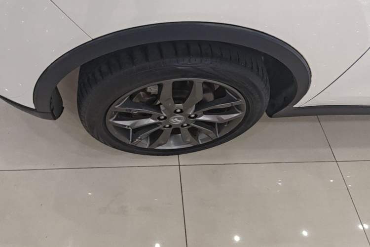 Used JMEV Ezi EX5 2018 Joyful Edition Left Front Wheel Hub