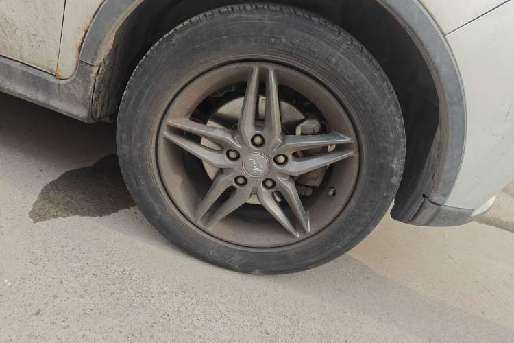 Used JMEV Ezi EX5 2018 Enjoyment Model Right Front Wheel Hub