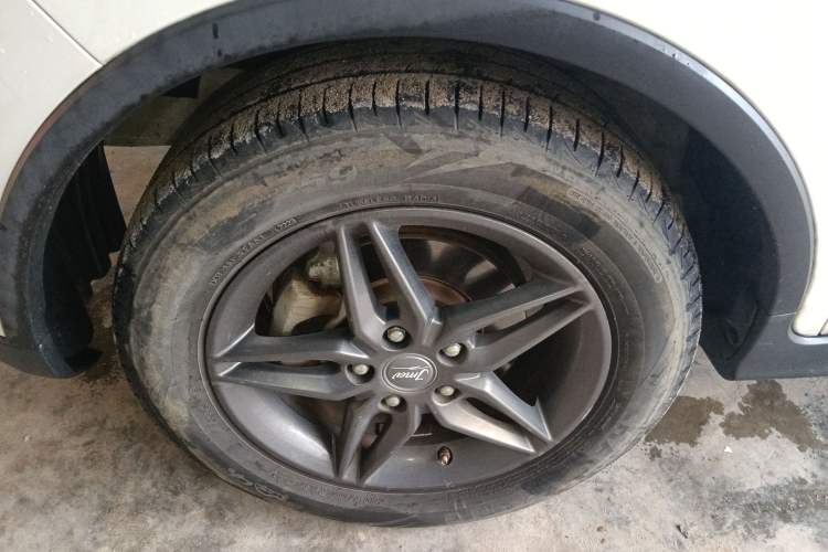 Used JMEV Ezi EX5 2019 Enjoyment Model Left Front Wheel Hub
