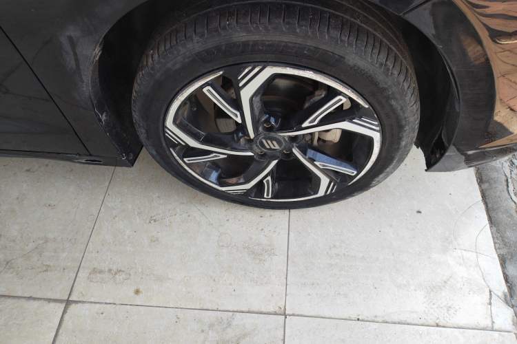 Used JMEV GSE 2021 500 km Shining Luxury Long-Range Version Right Front Wheel Hub