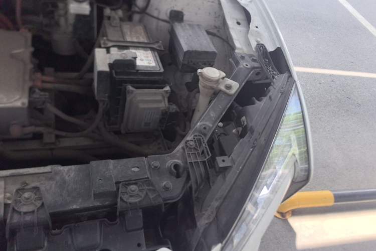 Used JMEV GSE 2021 500km Range Shining Youth—Long-Range Edition Engine Bay Left