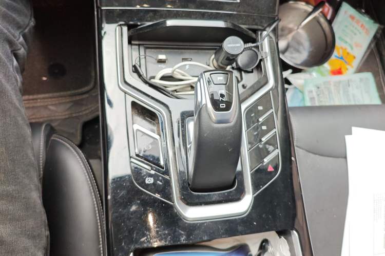 Used JMEV GSE 2021 500km Range Shining Youth—Long-Range Edition Gear Lever