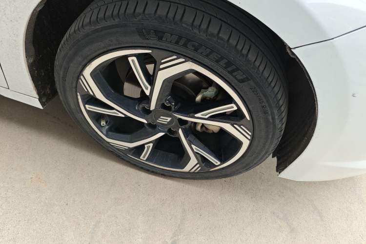 Used JMEV GSE 2021 500km Range Shining Youth—Long-Range Edition Right Front Wheel Hub