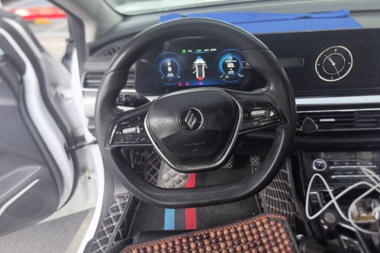 Used JMEV GSE 2021 500km Range Shining Youth—Long-Range Edition Steering Wheel