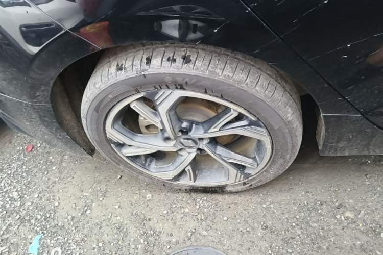 Used JMEV GSE 2022 Long-Range Smart Edition Right Rear Wheel Hub