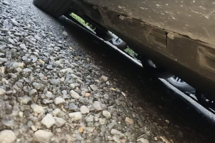 Used JMEV GSE 2022 Long-Range Smart Edition Right Side Sill