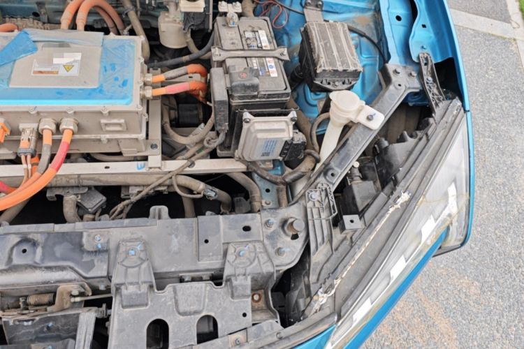Used JMEV GSE 2022 Standard Range Youth Edition Engine Bay Left