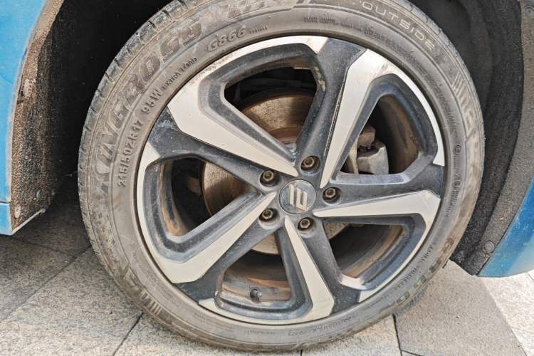 Used JMEV GSE 2022 Standard Range Youth Edition Right Front Wheel Hub