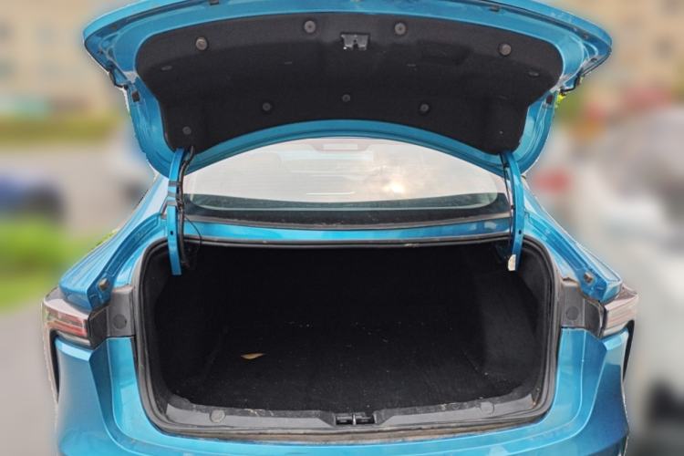 Used JMEV GSE 2022 Standard Range Youth Edition Trunk