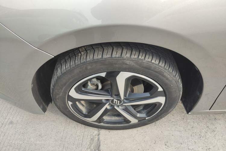 Used JMEV GSE 2022 Standard Range Elite Edition Left Front Wheel Hub