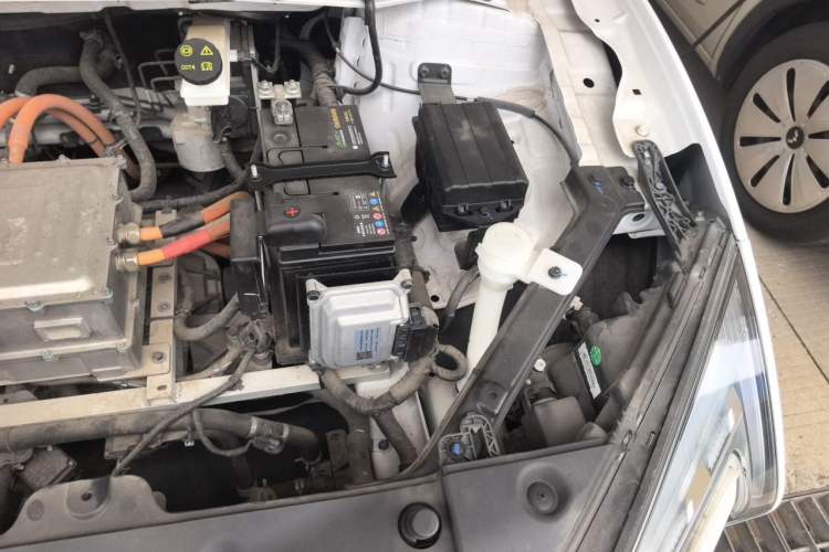 Used JMEV GSE 2022 Standard Range Elite Edition Engine Bay Left