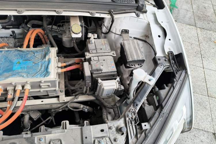Used JMEV GSE 2022 Revised Version 2 Standard Range Elite Edition Engine Bay Left