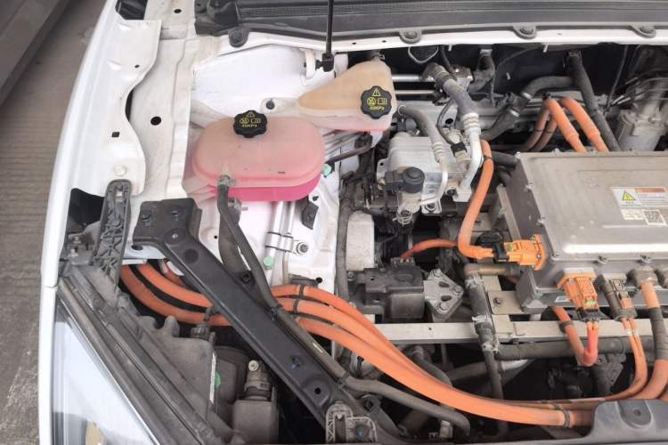 Used JMEV GSE 2022 Standard Range Elite Edition Engine Bay Right