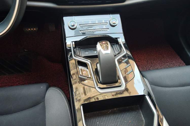 Used JMEV GSE 2022 Long-Range Elite Edition Gear Lever