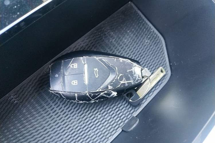 Used JMEV GSE 2022 Revised Version Standard Range Industry Custom Edition Interior 1