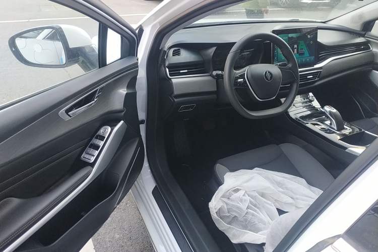 Used JMEV GSE 2022 Revised Version Standard Range Industry Custom Edition Interior 3