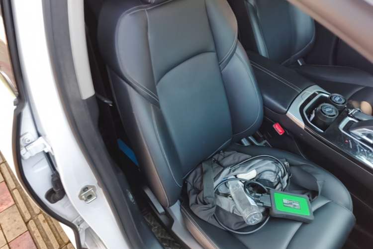 Used JMEV GSE 2022 Long-Range Smart Edition Right Front Seat