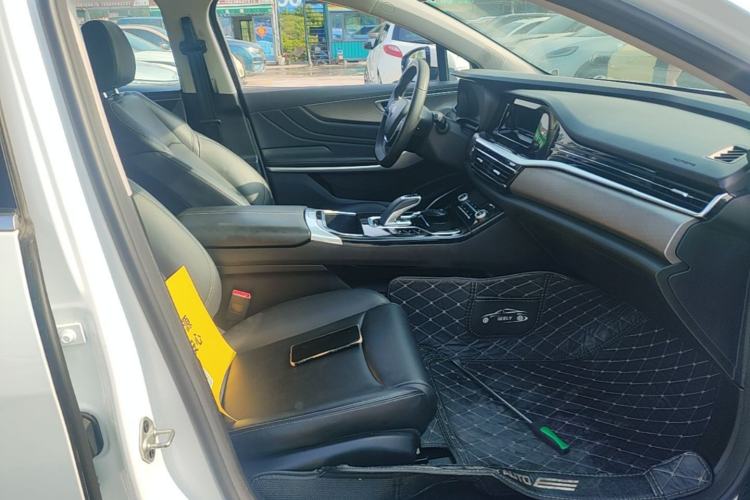Used JMEV GSE 2022 Standard Range Industry Custom Edition Right Front Seat