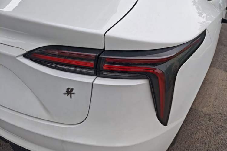 Used JMEV GSE 2022 Revised Version Standard Range Elite Edition Right Rear Taillight