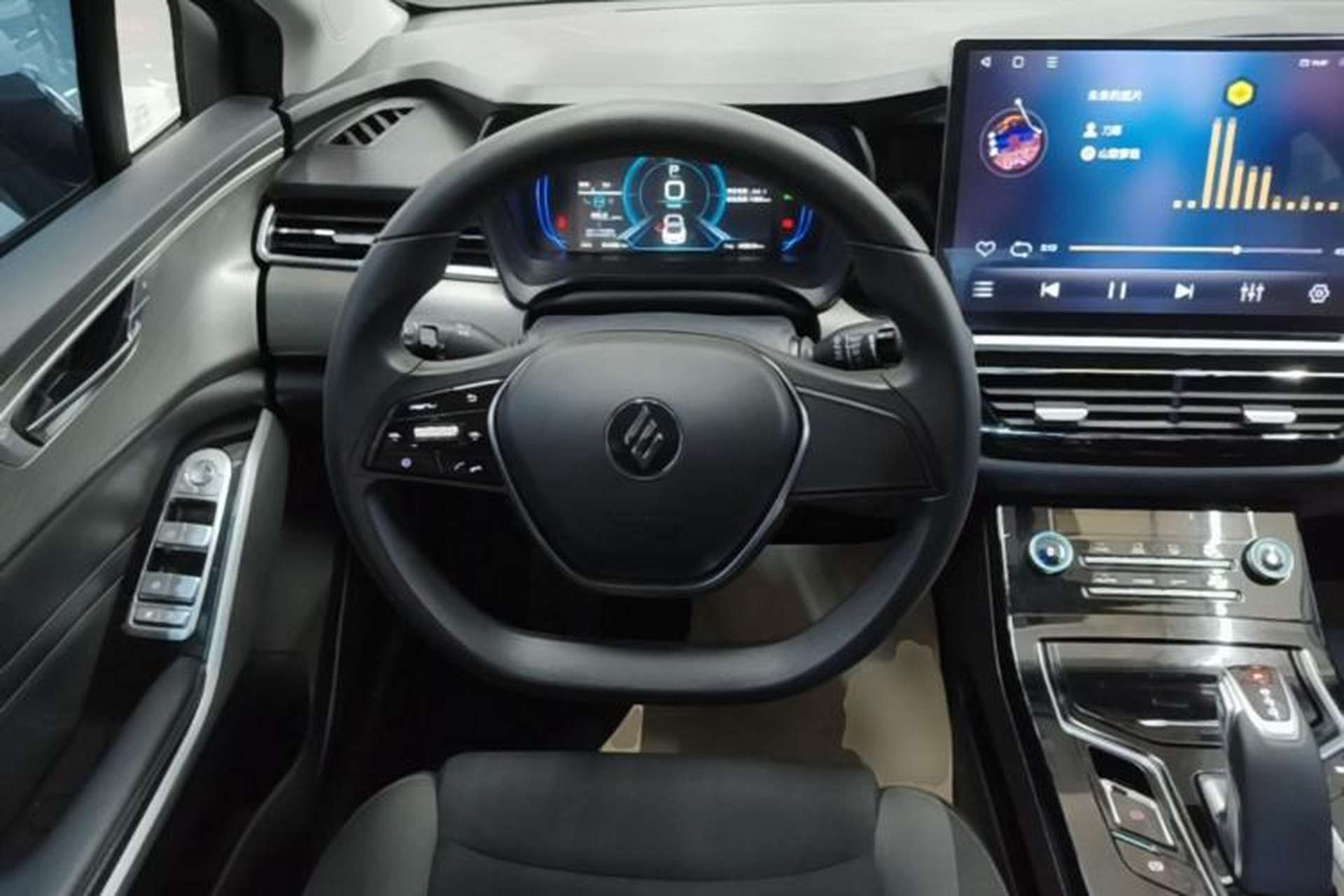 Used JMEV GSE 2022 Revised Version 2 Standard Range Elite Edition Steering Wheel