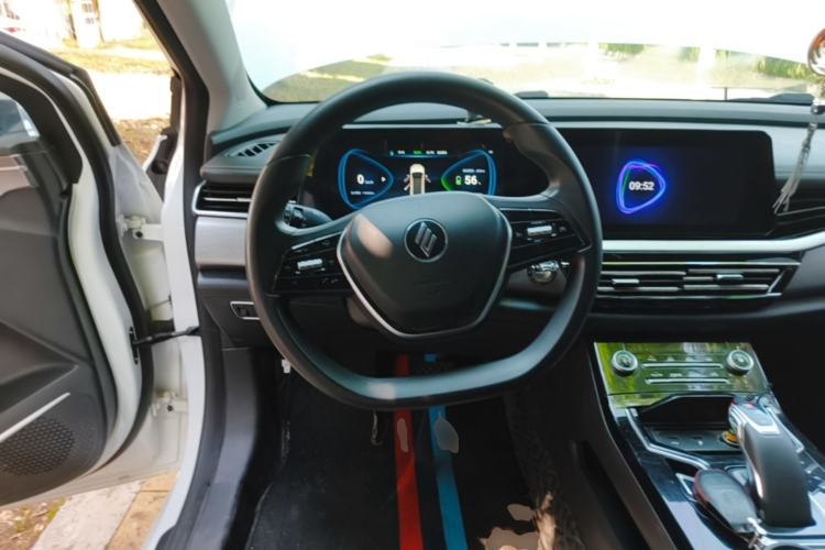 Used JMEV GSE 2022 Long-Range Smart Edition Steering Wheel