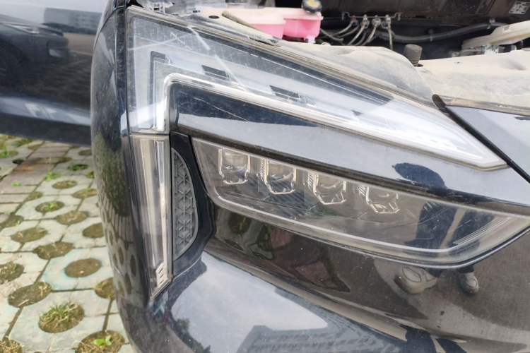 Used JMEV GSE 2023 Dream Edition 52 Luxury Model Right Front Headlight