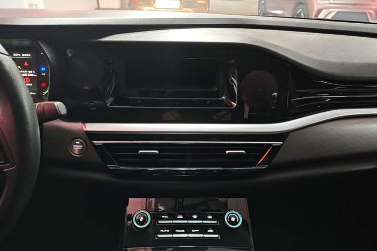 Used JMEV GSE 2023 Standard Range Dynamic Edition Audio And AC Panel