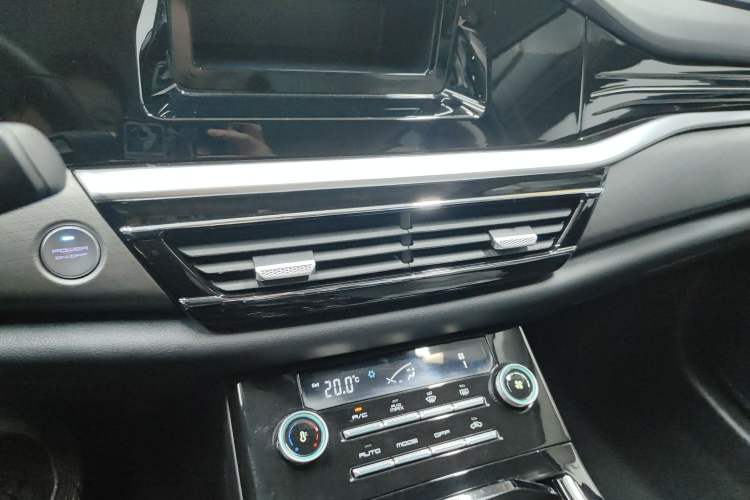 Used JMEV GSE 2023 Standard Range Industry Edition Audio And AC Panel