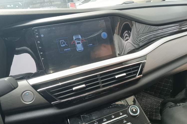 Used JMEV GSE 2023 Standard Range Industry Edition Audio And AC Panel