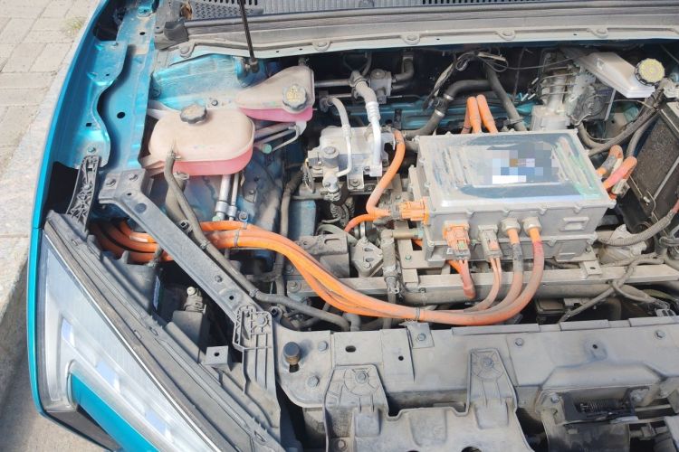Used JMEV GSE 2023 Dream Edition 40 Standard Model Engine Bay Right