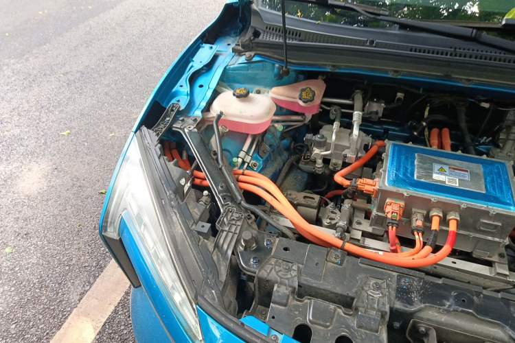 Used JMEV GSE 2023 Standard Range Industry Edition Engine Bay Right
