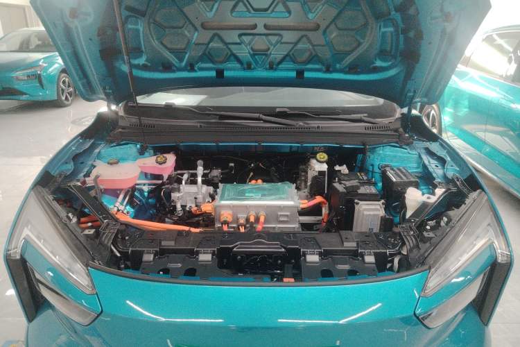 Used JMEV GSE 2023 Dream Edition 40 Standard Model Engine Bay